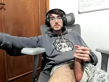 Stripchat Sex Cam of 4rthurTV