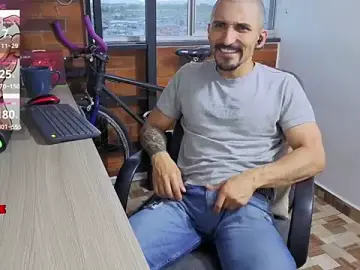 Stripchat Adult Webcam of Marck_Muscle