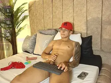 Stripchat Best live sex cam show of Alan_Salazar