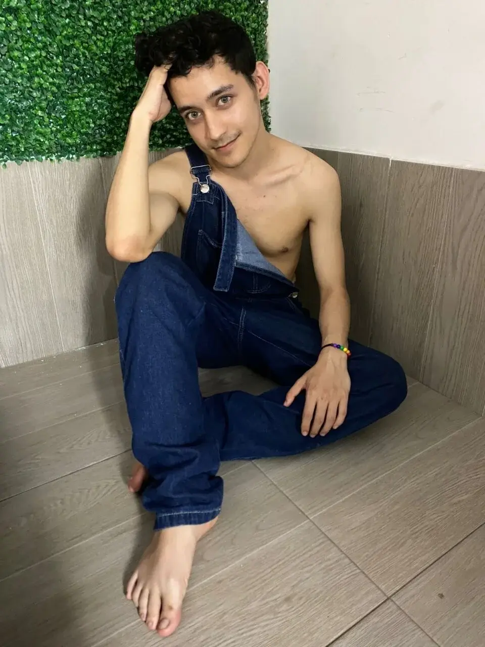eros_fangs