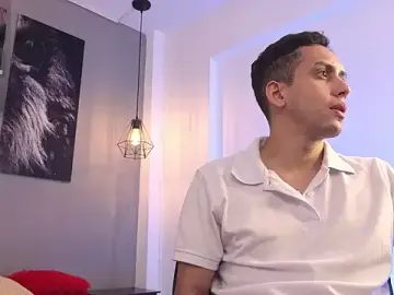 Stripchat Watch Live Sex Cams of Zack_isback