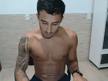 Stripchat Best live sex cam show of LatinLeone