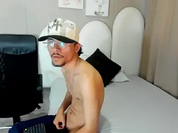 Stripchat Live Sex Cam of jake_miller__