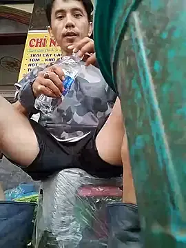 Stripchat Best live sex cam show of traiwe06