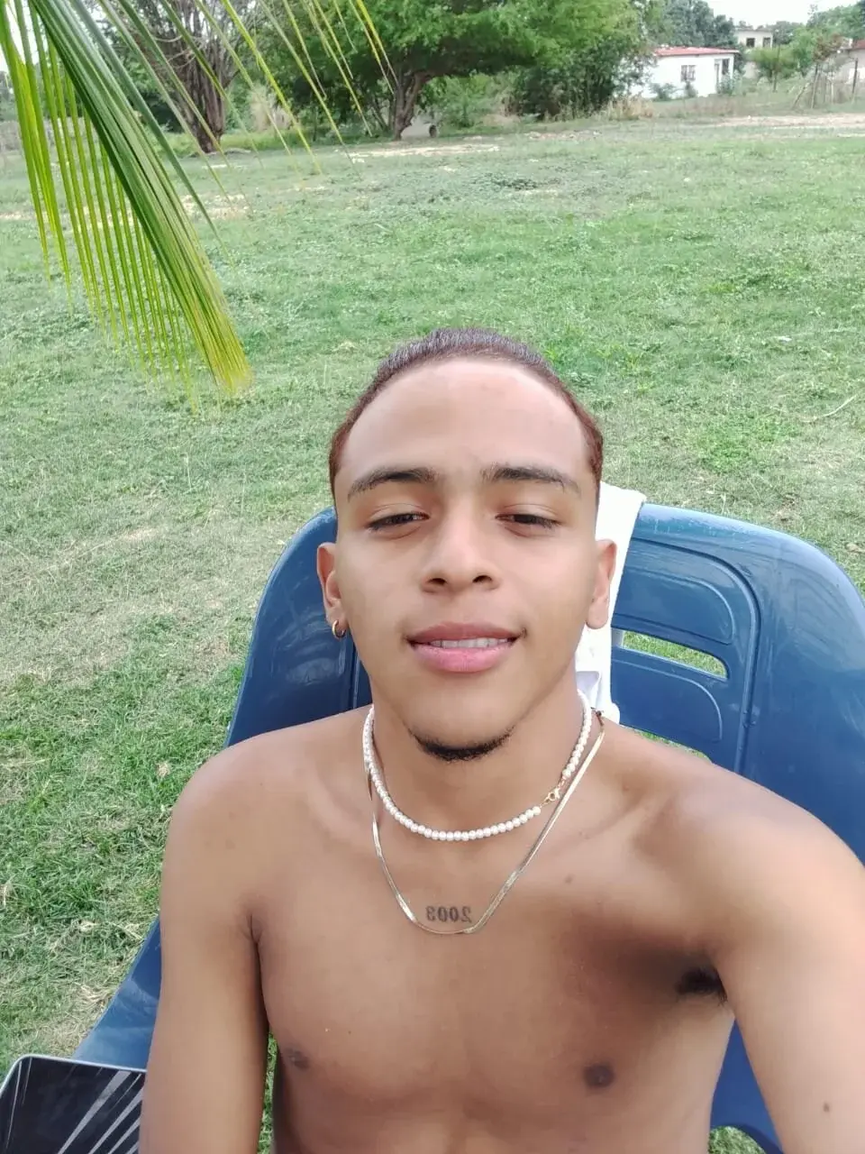 Manu_poli