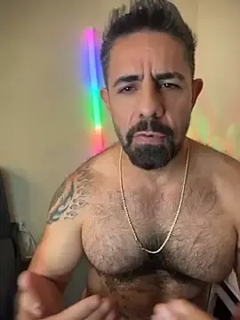 Stripchat Free Porn Cam of wolfbucker
