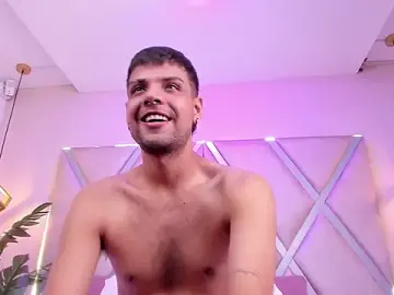 Stripchat Adult Webcam of Clarentz