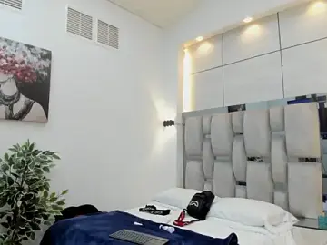 Stripchat Free Live Porn of denis_winslow