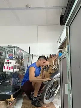 Stripchat Watch Live Sex Cams of Paul22cm-