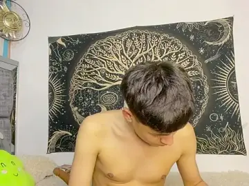 Stripchat Adult Webcams of Andy_Belier23
