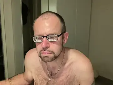 Stripchat Live Sex Cam of FABIOGLASSES