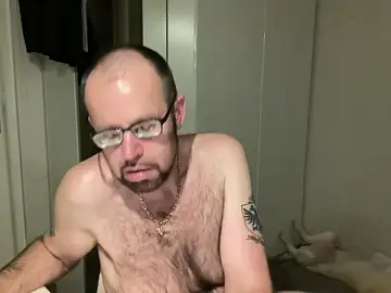 Stripchat Sex Cam of FABIOGLASSES