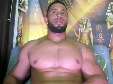 Stripchat Adult Webcams of Massimo_Cruz