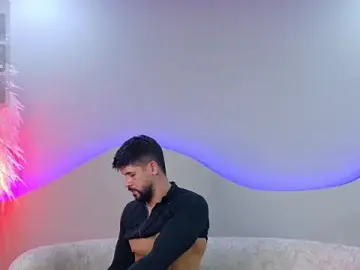 Stripchat Watch Live Sex Cams of Petesevans