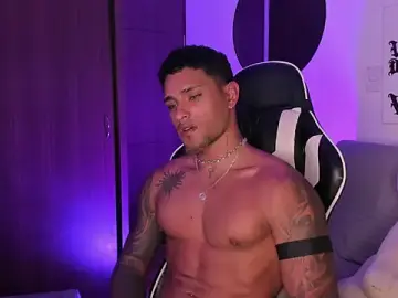 Stripchat Free Porn Cam of Alessandro_Vanni