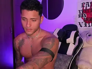 Stripchat Adult Webcam of Alessandro_Vanni