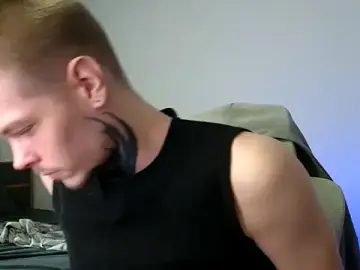 Stripchat Live Porn of DENIS_HERE