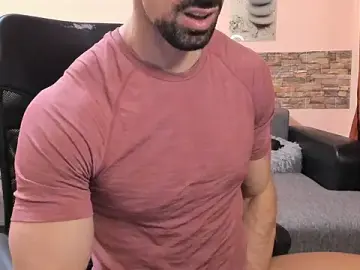 Stripchat Live Sex of HotHunkTrainer