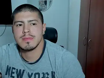 Stripchat Free Porn Cam of Baltazar_Dupont