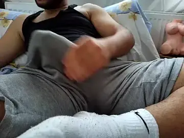 Stripchat Watch Live Sex Cams of bigdickguy21cm