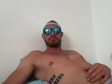Stripchat Watch Live Sex Cams of Maxinho89