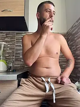 Stripchat Adult Webcams of Pablo_Hornyguy95