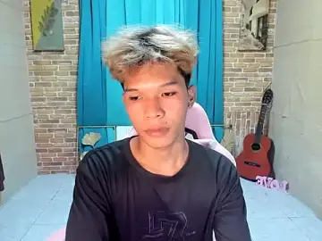 Stripchat Live Porn of YURI_KUN