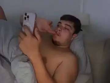 Stripchat Free Live Porn of YoungHornyCum_xoxo