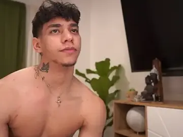 Stripchat Live Sex of Josep_Davies