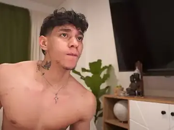 Stripchat Sex Cam of Josep_Davies