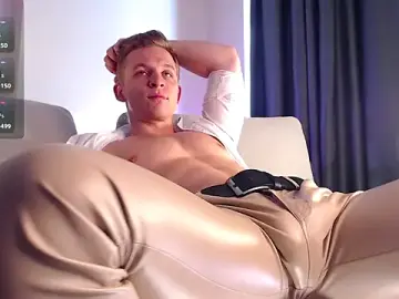 Stripchat Best Webcam of S3Xyes