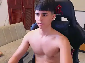 Stripchat Free Porn Cam of carl_dixon