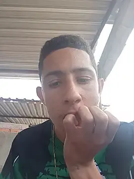 Stripchat Free Porn Cam of Caiogostosinho007