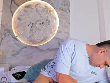 Stripchat Free Porn Cam of JeffDaltton