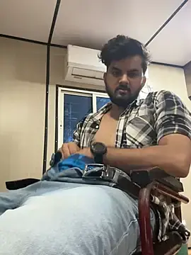 Stripchat Free Porn Cam of spiral__man007