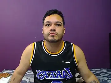 Stripchat Adult Webcam of Alejandro_db