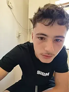 Stripchat Free Live Porn of denysio89