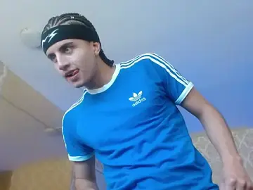 Stripchat Live Sex of Kyler_tay