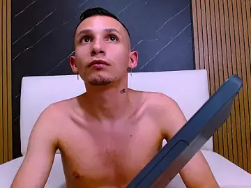 Stripchat Best Webcam of Isak_Berekoa