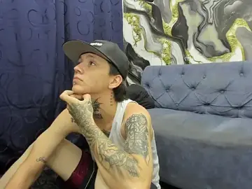 Stripchat Free Porn Cam of StraightBoy_Nick