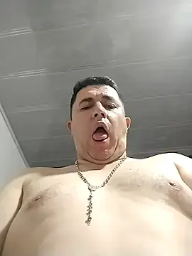 Stripchat Adult Video Chat of BigCristh79