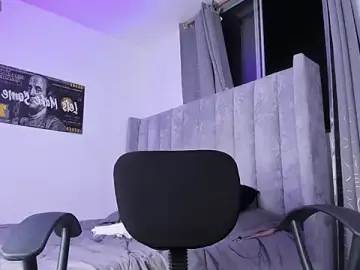 Stripchat Free Porn Cam of Derek_Stone_