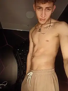 Stripchat Free Live Porn of Axel_Romanov