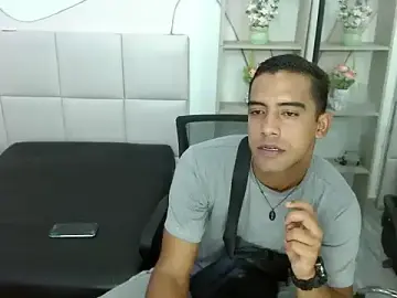 Stripchat Watch Live Sex Cams of ivytemptation