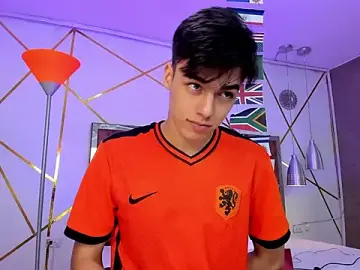 Stripchat Live Sex Cam of Gerony_