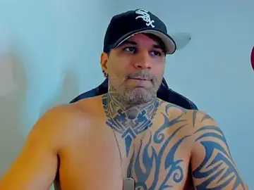 Stripchat Adult Video Chat of JoshRigby