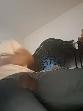 Stripchat Live Sex Cam of bigboytoy912