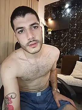 Stripchat Free Porn Cam of Rafael_Mendezz