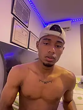 Stripchat Best Webcam of Ydiaz09
