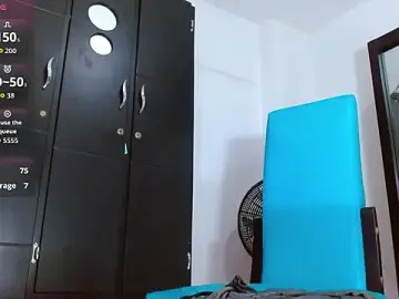Stripchat Adult Webcam of SELFSUCK_KING_420